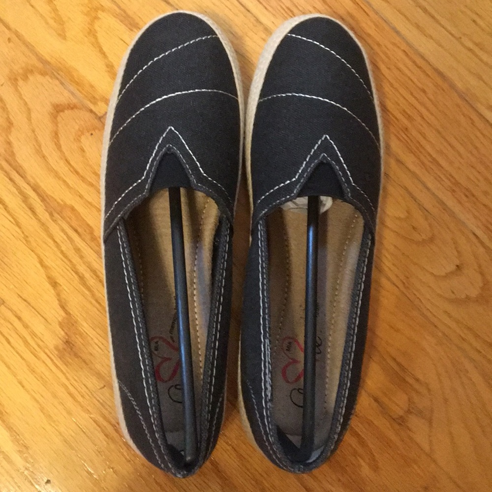 Mia Amore Flats